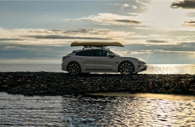 30万买什么新能源车？极氪001以满配性能给出终极答案