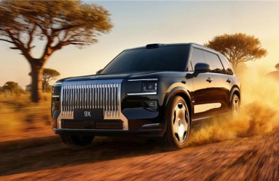 大型豪华汽车选哪家，安全是底线也是上限：极氪9X重塑旗舰安全标准