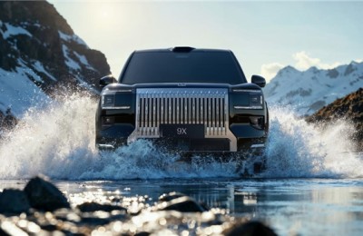 极氪9X电混安全双标杆，50万左右汽车推荐必看